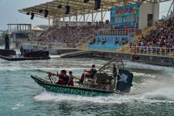 26cf8ba911dbeaf6ce0cce7f84c33a05.jpg 风暴.jpg