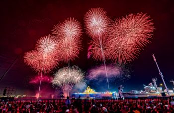 70a1e82c5f850b4319ef426fe7eb250e.jpg 焰火4.jpg